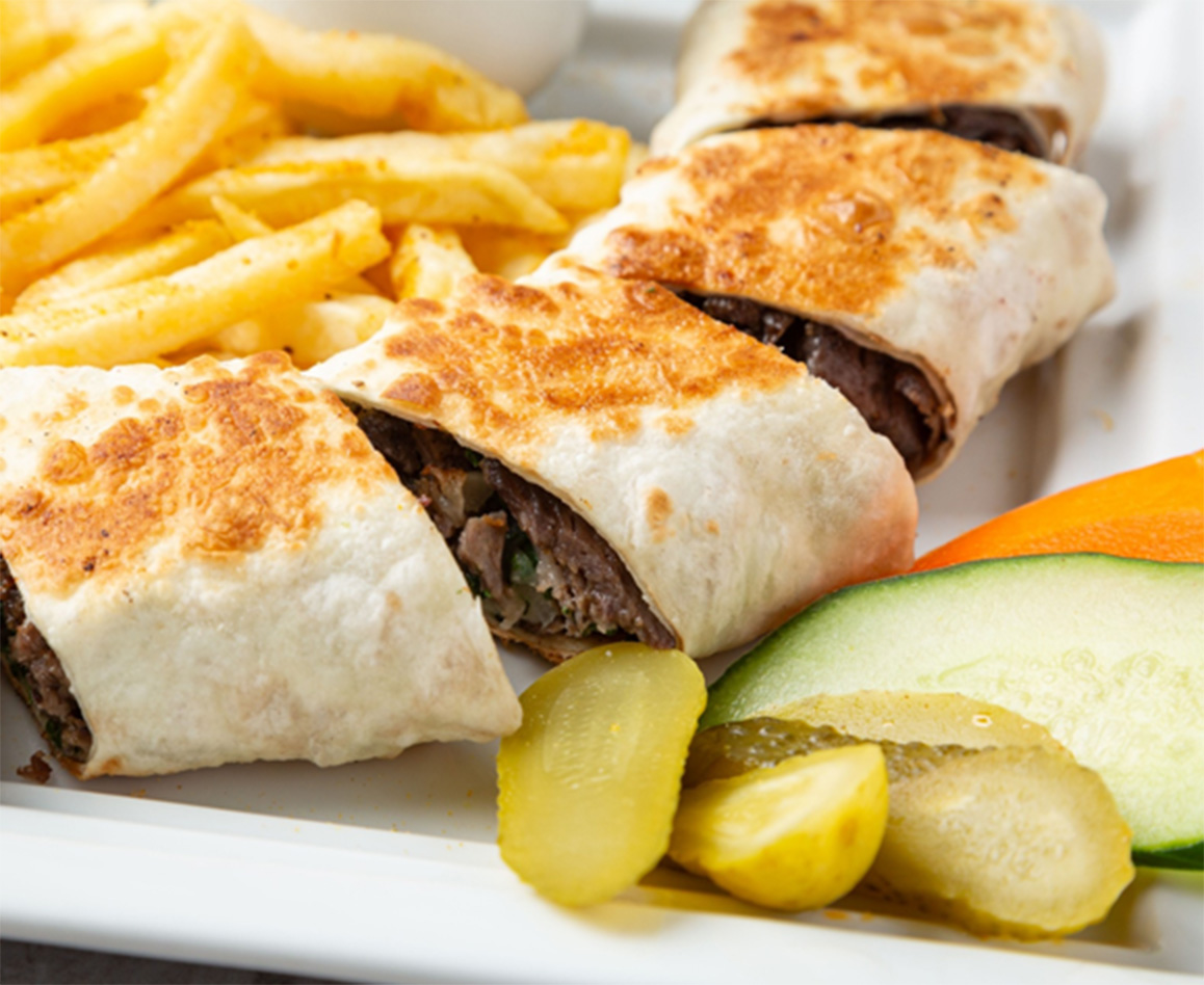 ビーフシャワルマ BEEF SHOWARMA SANDWICH